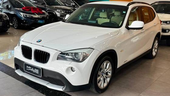 BMW X1 2.0 16V GASOLINA SDRIVE18I 4P AUTOMÁTICO BMW X1 2.0 16V GASOLINA SDRIVE18I 4P AUTOMÁTICO